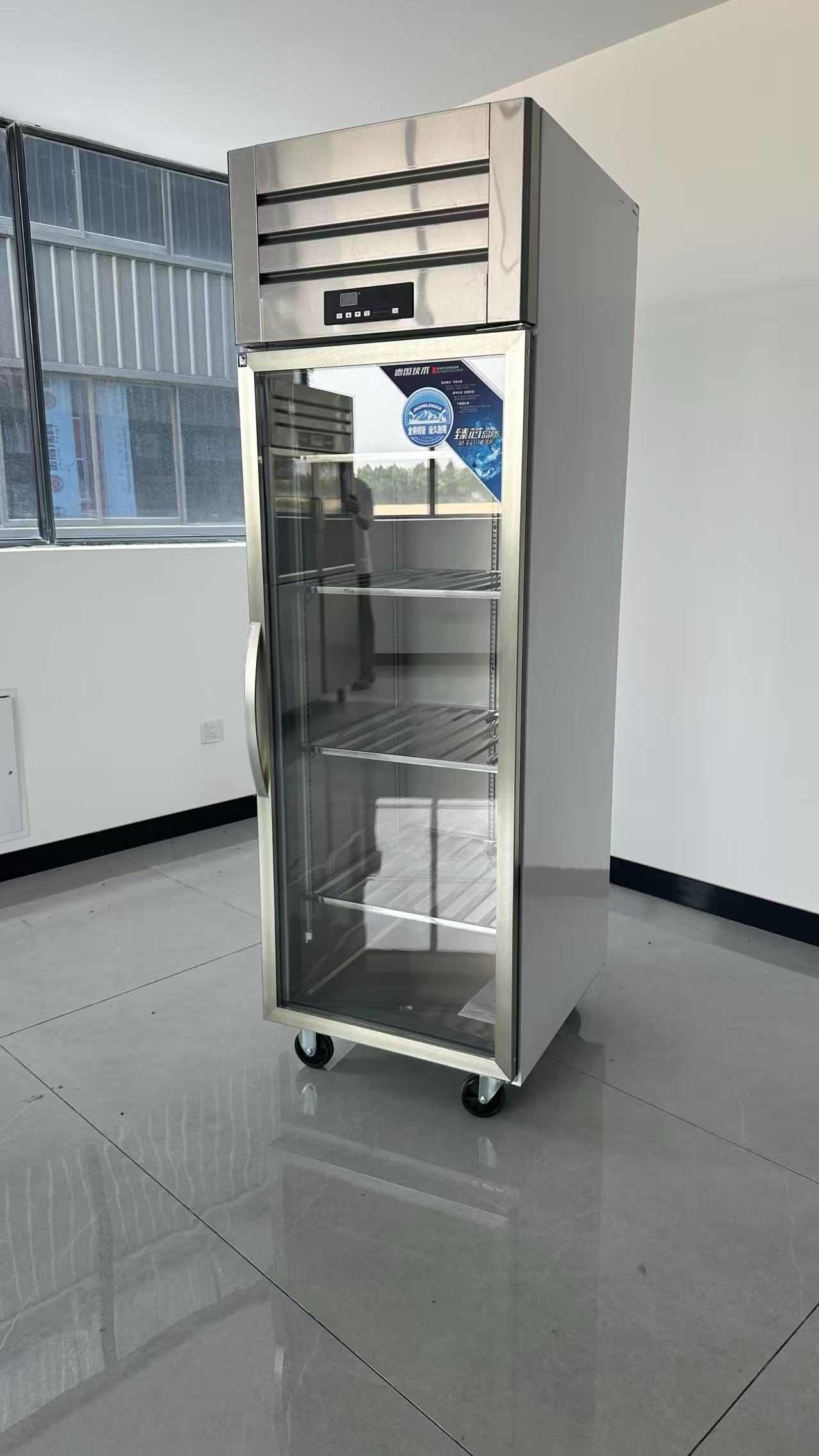 ตู้แช่แข็งสแตนเลสแบบตั้งตรง 6  - Commercial Kitchen Fridge บทวิจารณ์และราคา